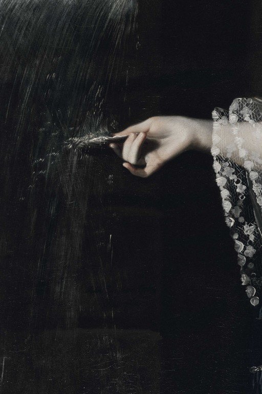 Hand Drawing on Blackboard with Lace Sleeve Detail